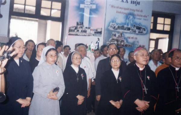 333 va 75  nam MTG QN 